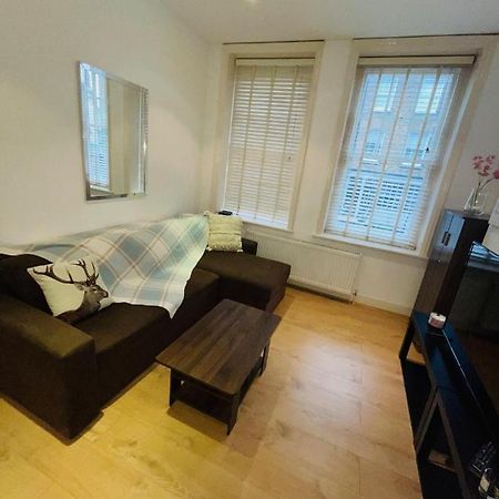 Amazing 2 Bedroom Apartment London Bagian luar foto